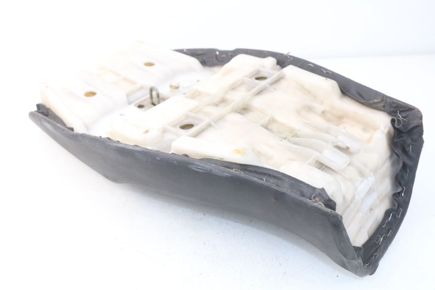 photo de SITZ YAMAHA XJ600 XJ DIVERSION 600 (1992 - 1997) - Zoom auf Komponenten