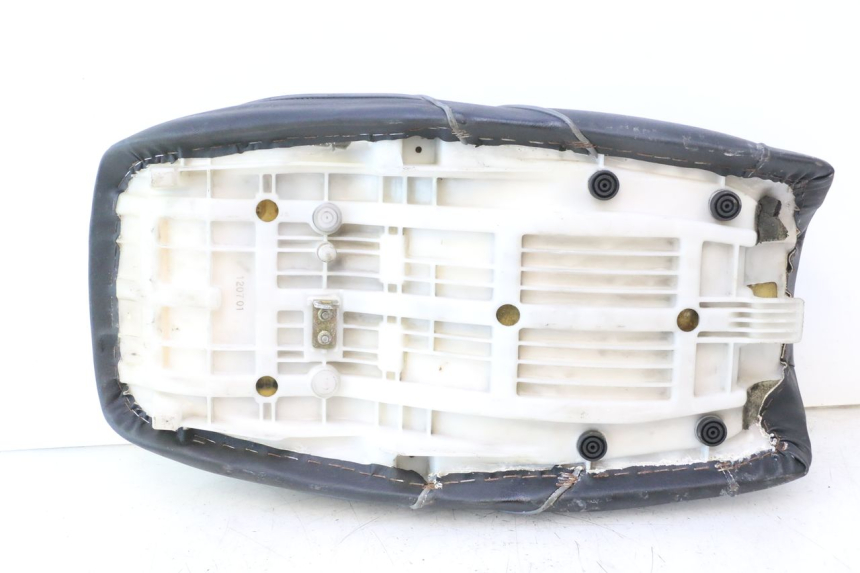 photo de SITZ YAMAHA XJR 1300 (1998 - 2002) - Detaillierte Sichtprüfung