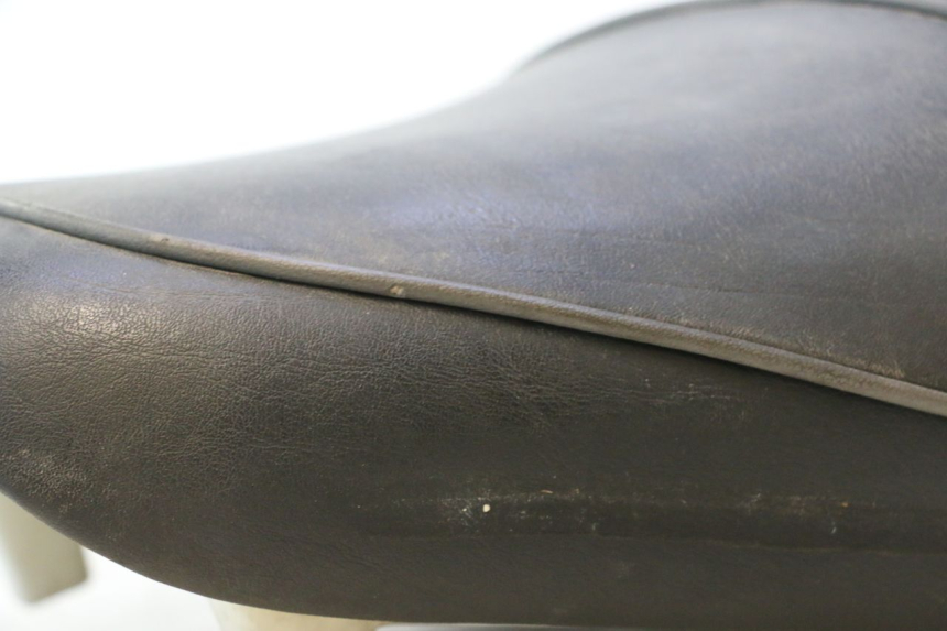 photo de SITZ YAMAHA XJR 1300 (1998 - 2002) - Technische Nahaufnahme