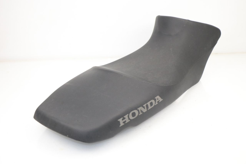 photo de SITZ HONDA XLV VARADERO 125 (2000 - 2006) - Charakteristische Merkmale