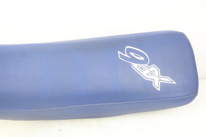 photo de SITZBANK PEUGEOT XP6 50 (1997 - 2003) - Weitere Ansicht des Artikels