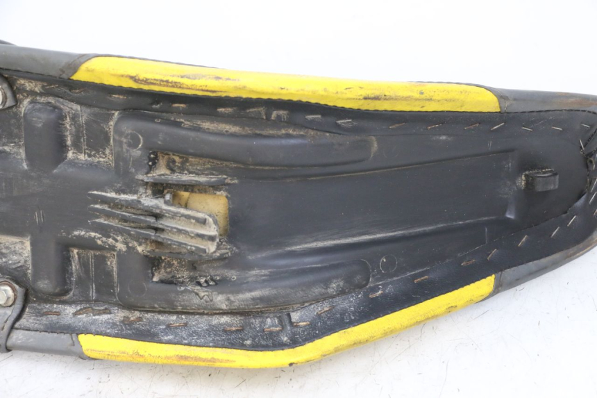 photo de SITZBANK PEUGEOT XP6 50 (1997 - 2003) - Gesamtansicht des Produkts