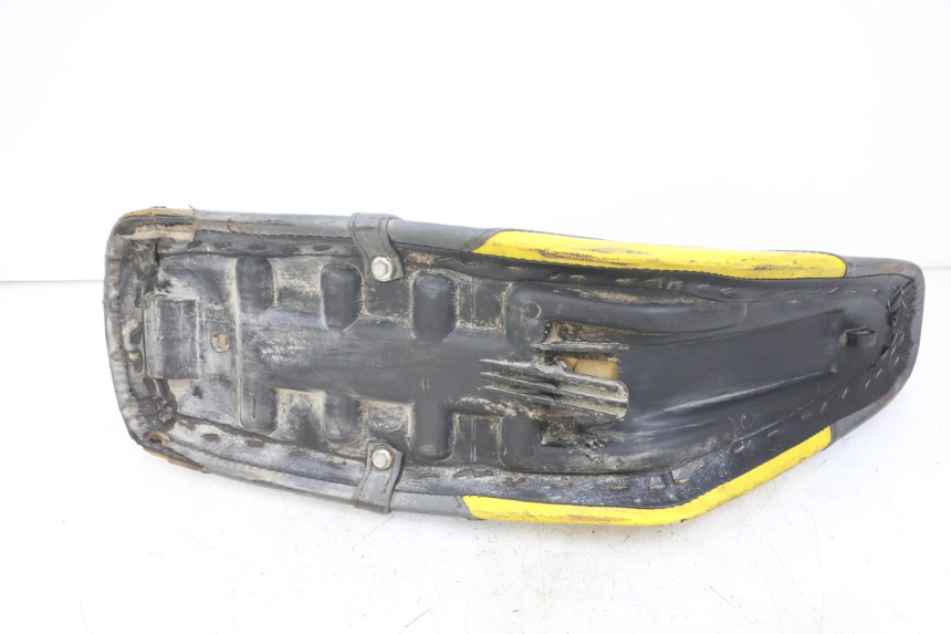 photo de SITZBANK PEUGEOT XP6 50 (1997 - 2003) - Oberflächenzustand und Material