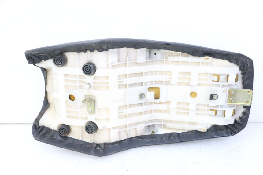 photo de SELLE YAMAHA FZS FAZER 600 (2001 - 2003) - Weitere Ansicht des Artikels