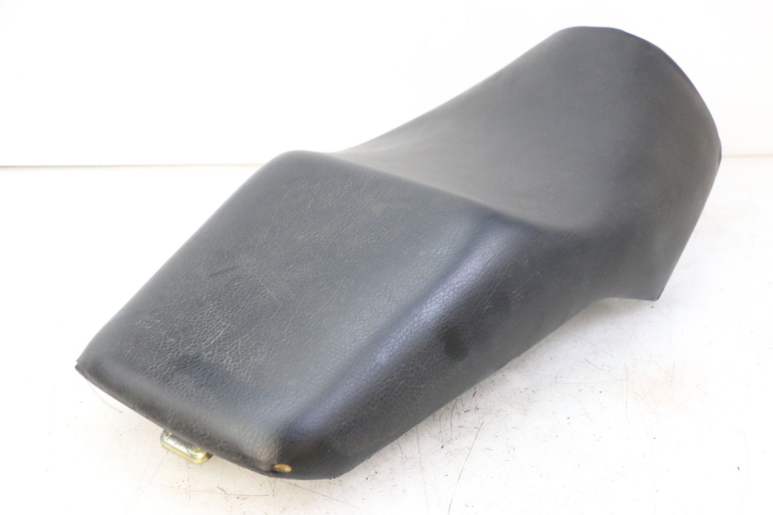 photo de SELLE YAMAHA FZS FAZER 600 (2001 - 2003) - Detaillierte Sichtprüfung