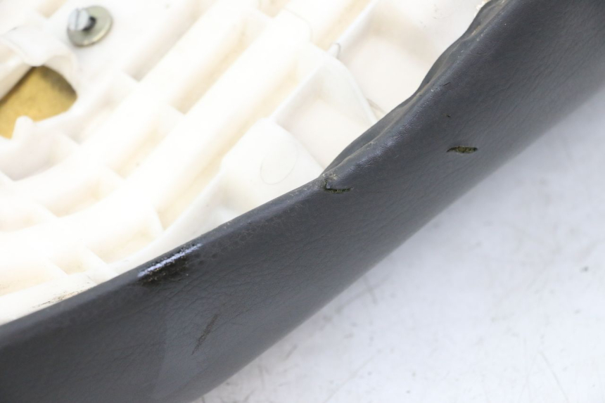 photo de SELLE YAMAHA FZS FAZER 600 (2001 - 2003) - Technische Nahaufnahme