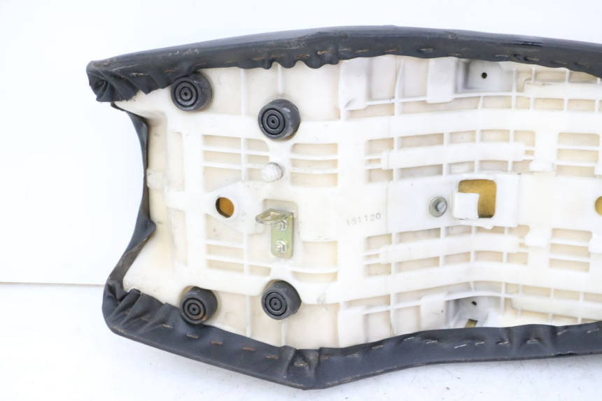 photo de SELLE YAMAHA FZS FAZER 600 (2001 - 2003) - Geprüftes Gebrauchtteil