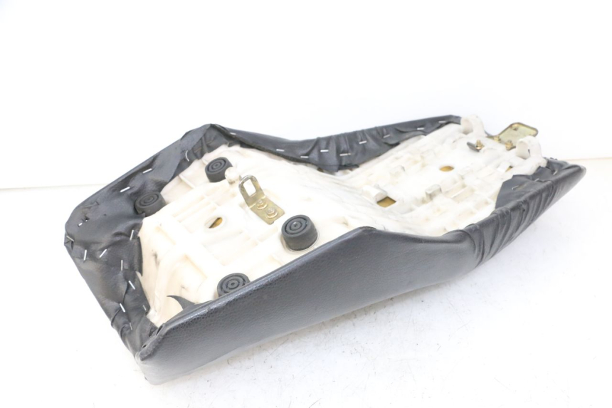 photo de SELLE YAMAHA FZS FAZER 600 (2001 - 2003) - Oberflächenzustand und Material