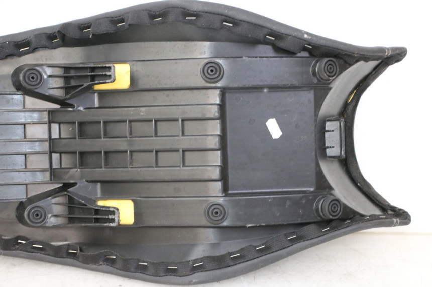 photo de SITZ YAMAHA TRACER 7 700 (2020 - 2024) - Oberflächenzustand und Material