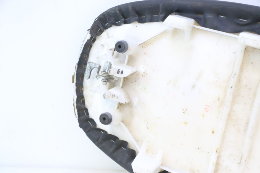 photo de SITZ YAMAHA YFM R RAPTOR 250 (2008 - 2014) - Details der Befestigungspunkte