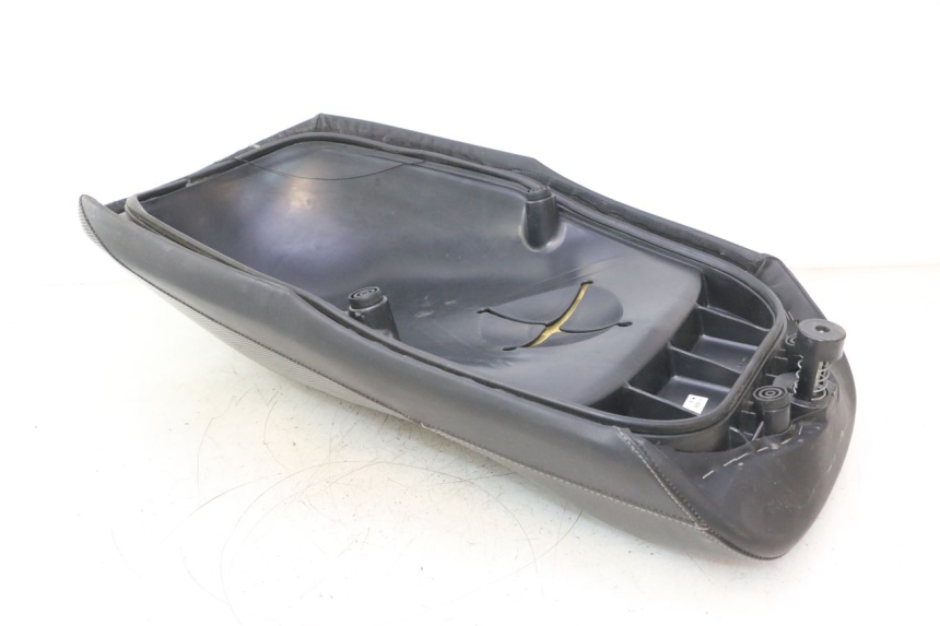 photo de SITZBANK YAMAHA YP MAJESTY 125 (2007 - 2010) - Alternativer Blickwinkel