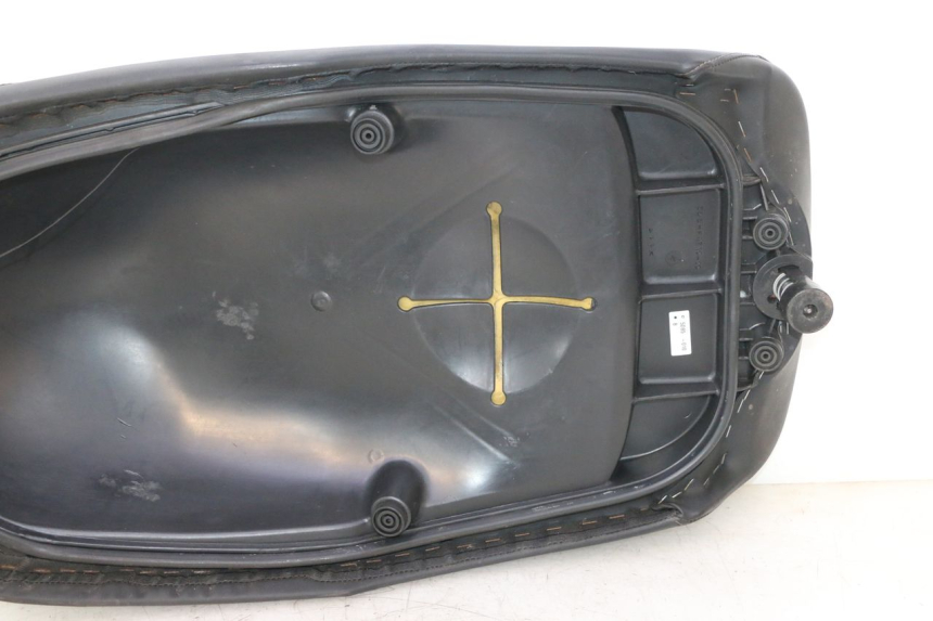 photo de SITZBANK YAMAHA YP MAJESTY 125 (2007 - 2010) - Profilansicht des Ersatzteils