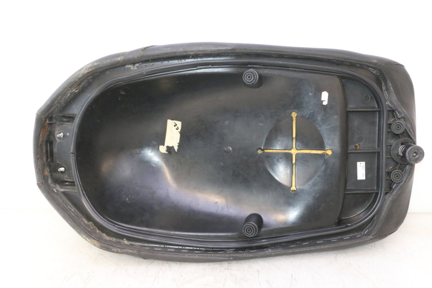 photo de SITZBANK YAMAHA YP MAJESTY 125 (2007 - 2010) - Detaillierte Sichtprüfung