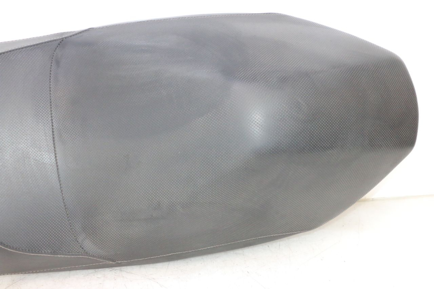 photo de SITZ YAMAHA YP MAJESTY 125 (2002 - 2006) - Detailansicht des Bauteils