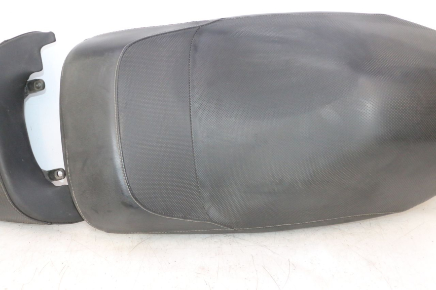 photo de SITZ YAMAHA YP MAJESTY 125 (2002 - 2006) - Zoom auf Gebrauchszustand