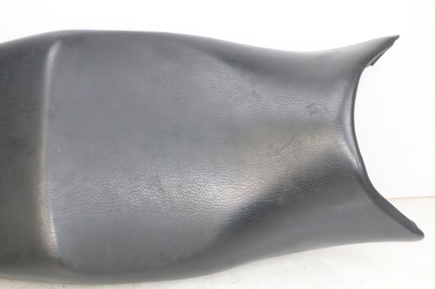 photo de SELLE YAMAHA YZF R THUNDERCAT 600 (1996 - 2003) - Zoom auf Komponenten