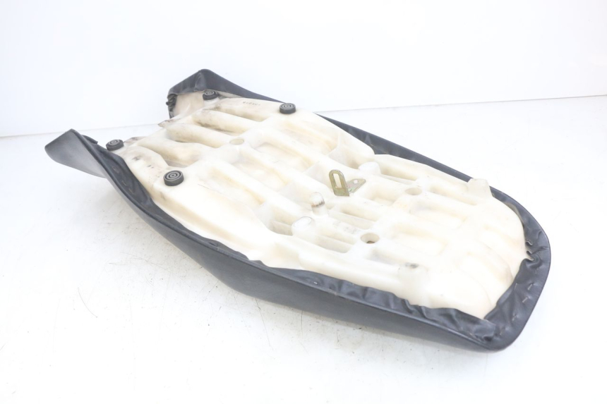 photo de SELLE YAMAHA YZF R THUNDERCAT 600 (1996 - 2003) - Zoom auf Gebrauchszustand