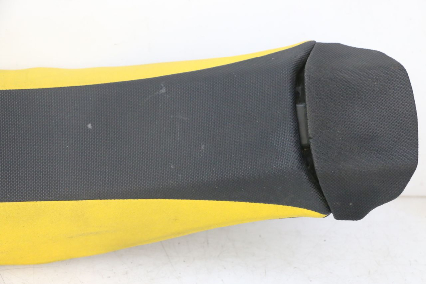 photo de SITZ YAMAHA YZF YZ-F 450 (2014 - 2016) - Detaillierte Sichtprüfung