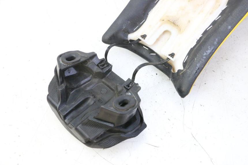 photo de SITZ YAMAHA YZF YZ-F 450 (2014 - 2016) - Details der Befestigungspunkte