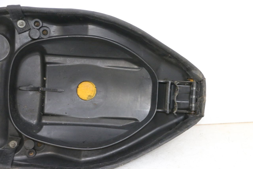 photo de SELLE PIAGGIO ZIP 2T 50 (2009 - 2019) - Fokus auf die Struktur