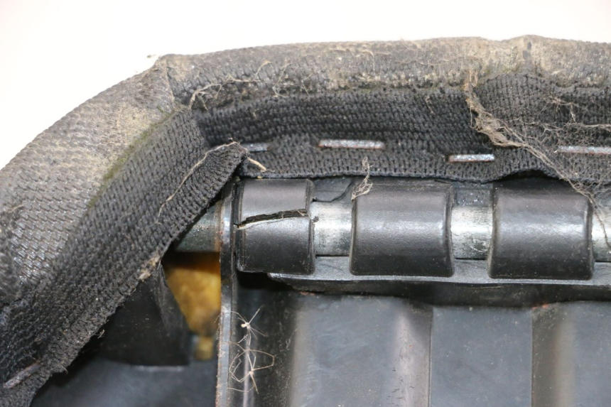 photo de SELLE PIAGGIO ZIP 2T 50 (2009 - 2019) - Zoom auf Gebrauchszustand