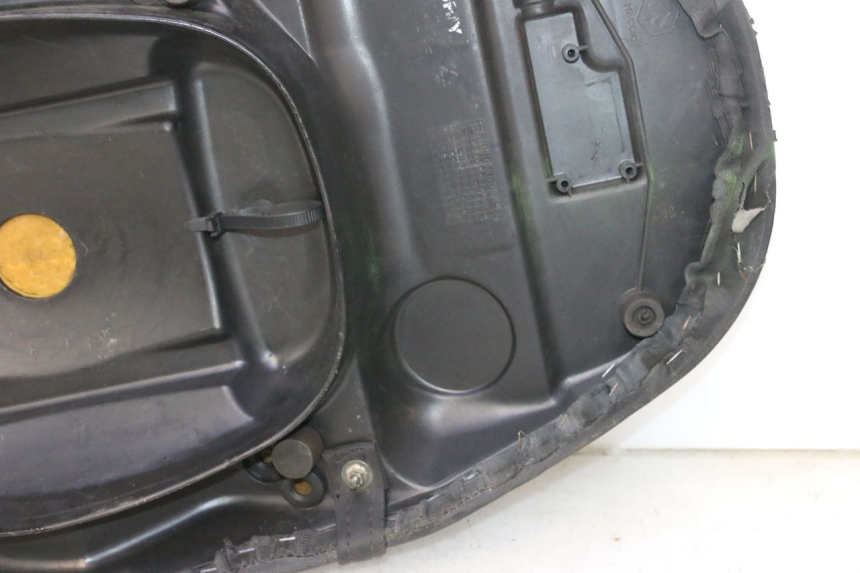 photo de SELLE PIAGGIO ZIP 2T 50 (2009 - 2019) - Profilansicht des Ersatzteils