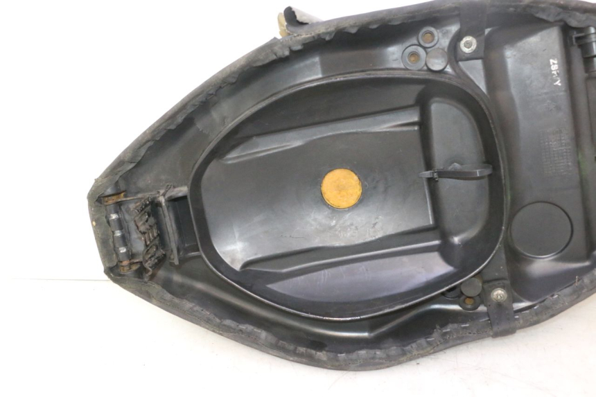 photo de SELLE PIAGGIO ZIP 2T 50 (2009 - 2019) - Detailansicht des Bauteils