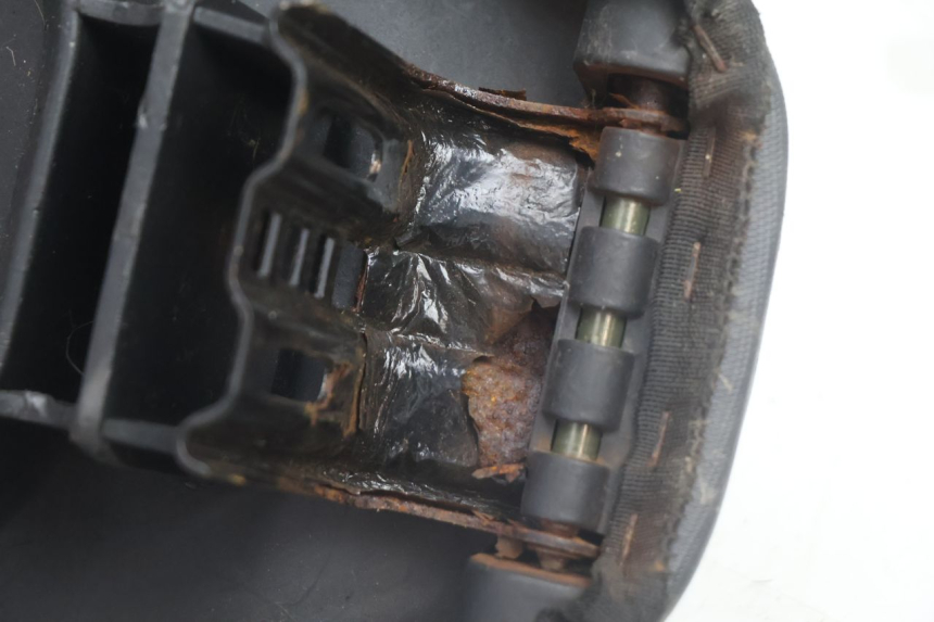photo de SITZ PIAGGIO ZIP 4T 50 (2006 - 2017) - Zoom auf Komponenten
