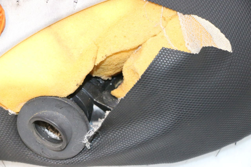photo de SITZ PIAGGIO ZIP IGET 4T 50 (2021 - 2023) - Zoom auf Gebrauchszustand