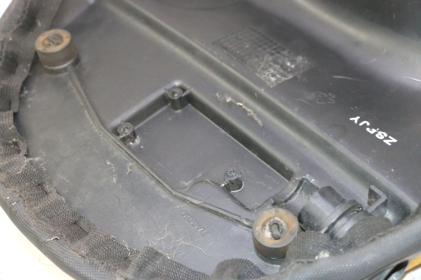 photo de SITZ PIAGGIO ZIP IGET 4T 50 (2021 - 2023) - Geprüftes Gebrauchtteil