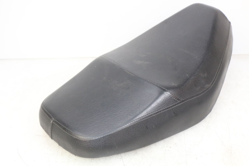 photo de SELLE UNIVERSAL BIKE ZN50QT-11B 50 (2018 - 2021) - Zoom auf Komponenten