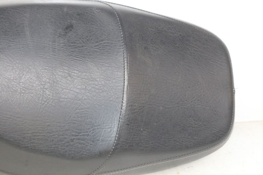 photo de SELLE UNIVERSAL BIKE ZN50QT-11B 50 (2018 - 2021) - Fokus auf die Struktur