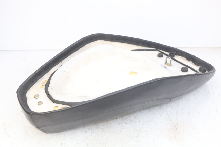 photo de SELLE UNIVERSAL BIKE ZN50QT-11B 50 (2018 - 2021) - Alternative Perspektive