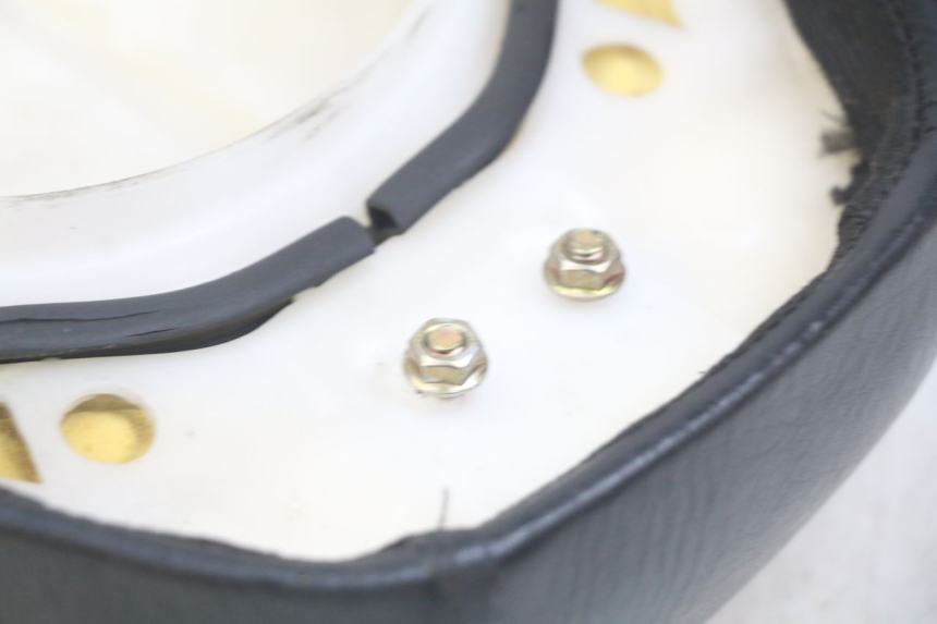 photo de SELLE UNIVERSAL BIKE ZN50QT-11B 50 (2018 - 2021) - Details der Befestigungspunkte