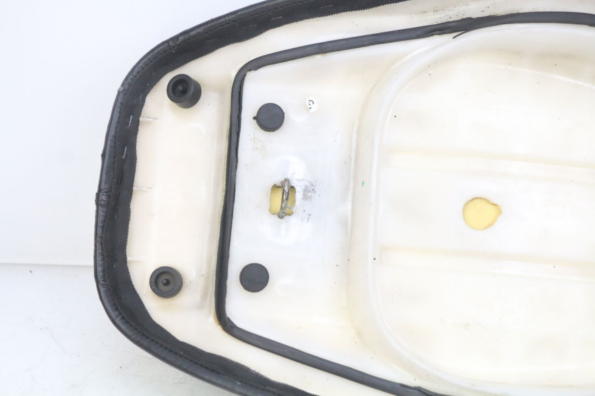 photo de SELLE UNIVERSAL BIKE ZN50QT-11B 50 (2018 - 2021) - Kennzeichnungen und Originalreferenzen