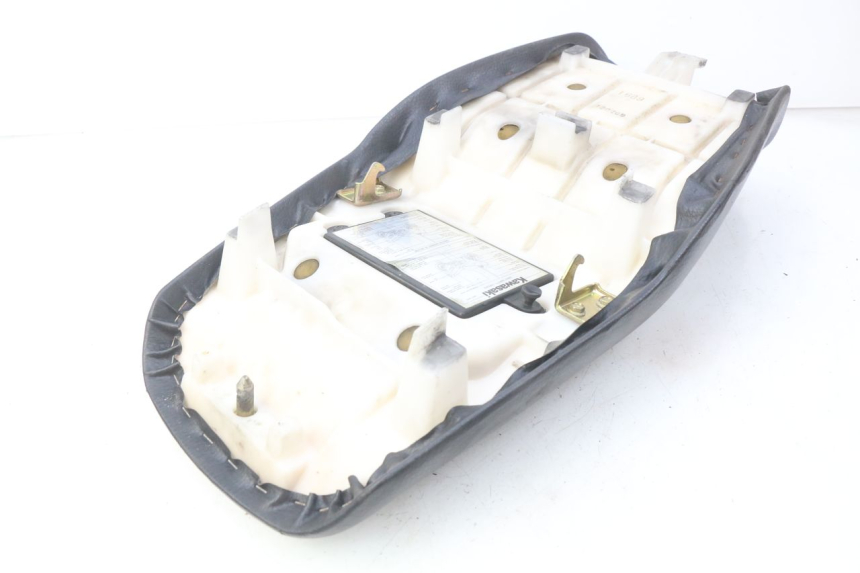 photo de SITZBANK KAWASAKI ZZR 600 (1995 - 2004) - Zoom auf Komponenten