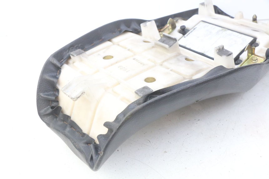 photo de SITZBANK KAWASAKI ZZR 600 (1995 - 2004) - Kennzeichnungen und Originalreferenzen