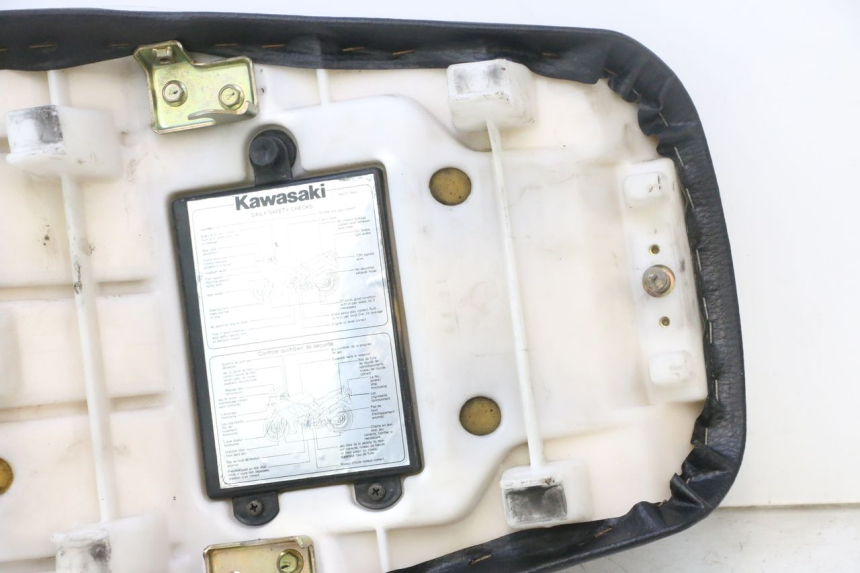 photo de SITZBANK KAWASAKI ZZR 600 (1995 - 2004) - Charakteristische Merkmale
