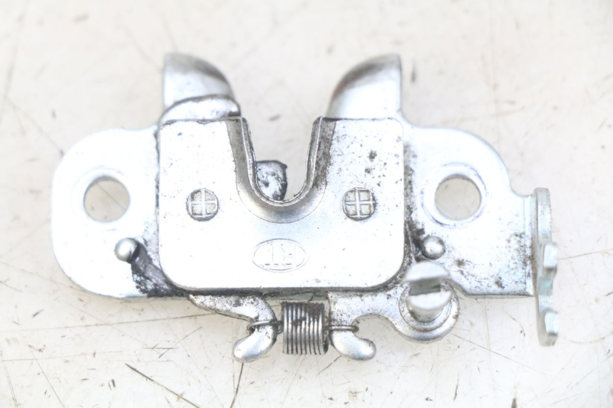 photo de SITZBANKSCHLOSS PEUGEOT KISBEE 4T 50 (2018 - 2022) - Hauptansicht