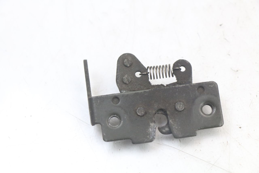 photo de SITZBANKSCHLOSS PIAGGIO MP3 LT 400 (2007 - 2012) - Zoom auf Gebrauchszustand