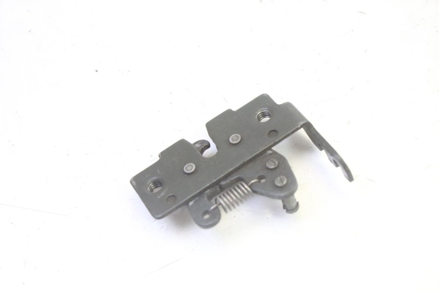 photo de SITZBANKSCHLOSS PIAGGIO MP3 LT 300 (2010 - 2016) - Alternative Perspektive