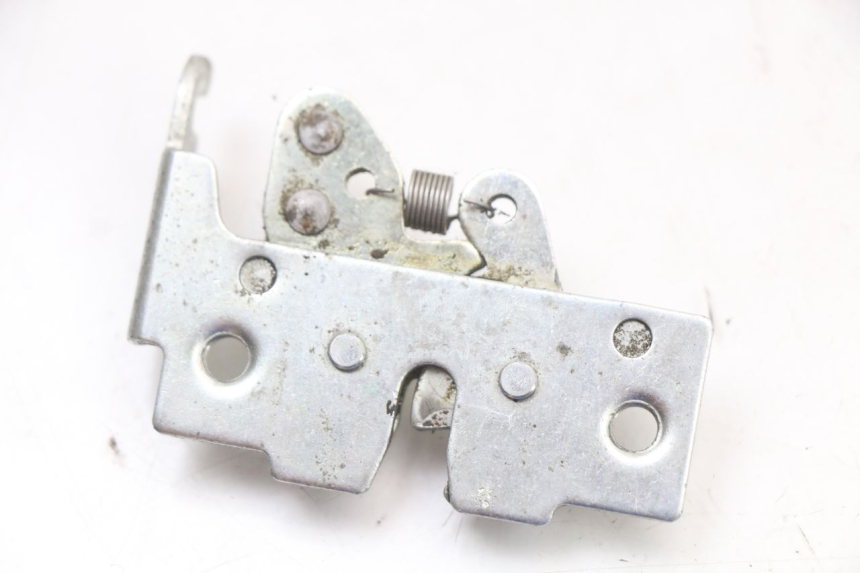 photo de SITZBANKSCHLOSS PIAGGIO MP3 125 (2006 - 2014) - Alternative Perspektive