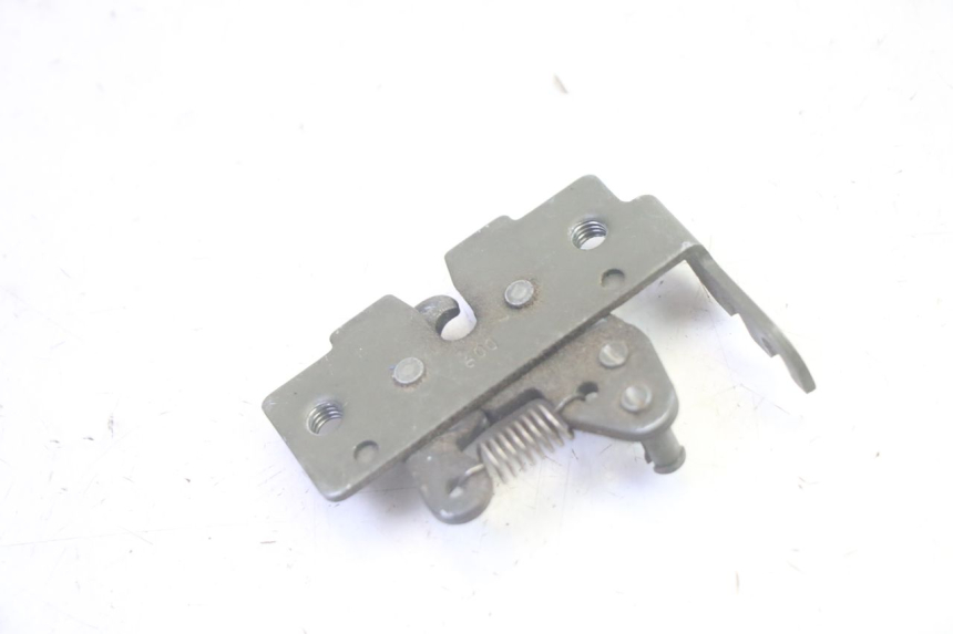 photo de SITZSCHLOSS PIAGGIO MP3 RL 250 (2006 - 2010) - Alternative Perspektive