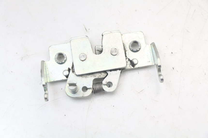 photo de SITZBANKSCHLOSS MBK OVETTO ONE 2T 50 (2013 - 2017) - Detailansicht des Bauteils