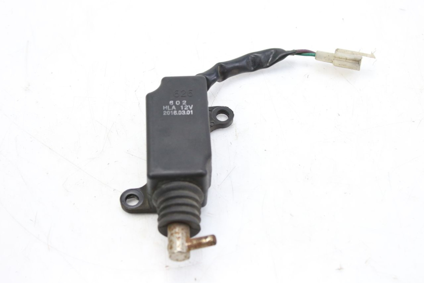 photo de SITZBANKSCHLOSS PEUGEOT TWEET 125 (2010 - 2017) - Zoom auf Gebrauchszustand