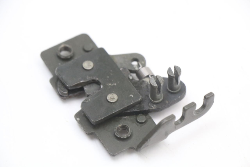 photo de SITZSCHLOSS PIAGGIO X10 125 (2012 - 2017) - Alternative Perspektive