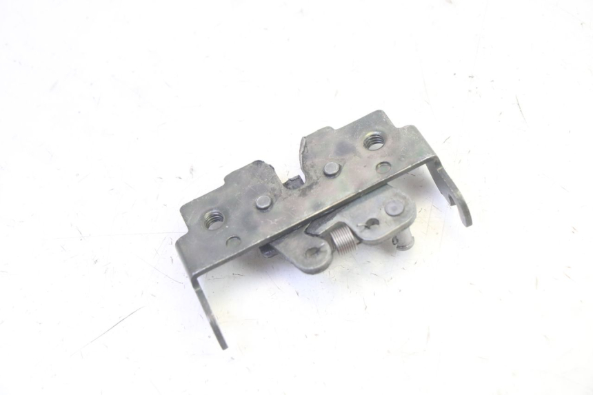 photo de SITZBANKSCHLOSS PIAGGIO X8 125 (2004 - 2007) - Alternative Perspektive