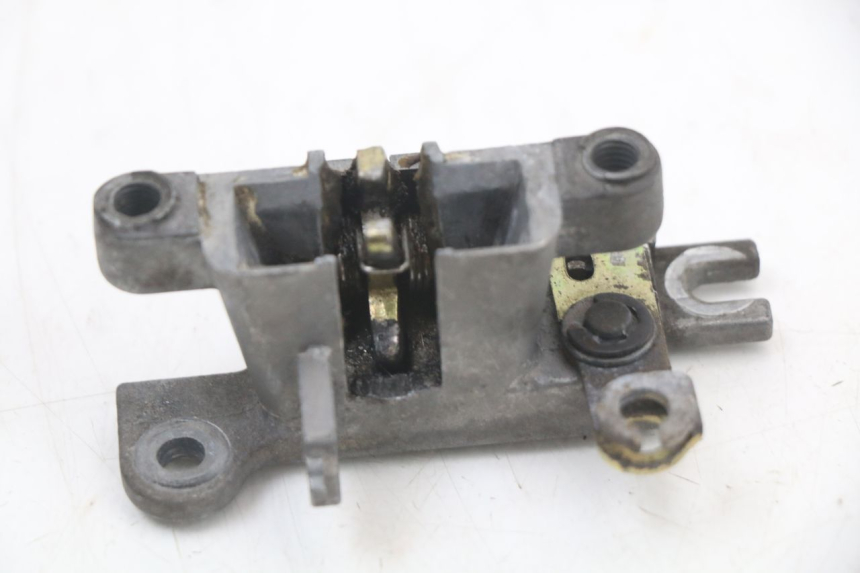 photo de SITZBANKSCHLOSS KYMCO AGILITY 4T 50 (2005 - 2018) - Detailansicht des Bauteils