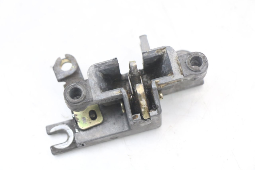 photo de SITZBANKSCHLOSS KYMCO AGILITY 4T 50 (2005 - 2018) - Zoom auf Gebrauchszustand