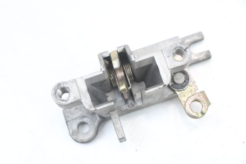 photo de SITZBANKSCHLOSS KYMCO AGILITY 4T 50 (2018 - 2022) - Zoom auf Gebrauchszustand